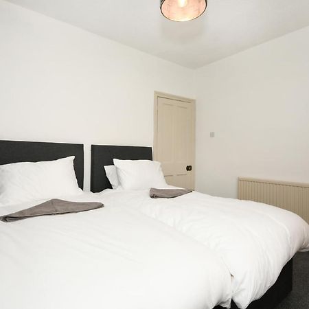 Cottage Style 3 Bedroom House - Close To City Centre & The Peaks Chesterfield Exteriör bild