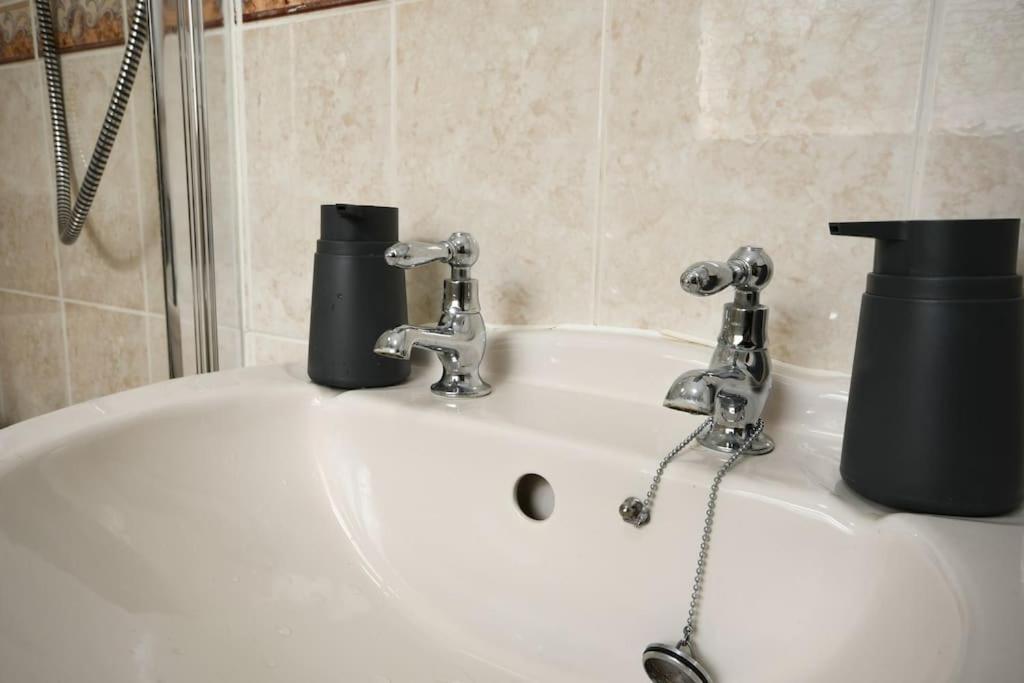 Cottage Style 3 Bedroom House - Close To City Centre & The Peaks Chesterfield Exteriör bild