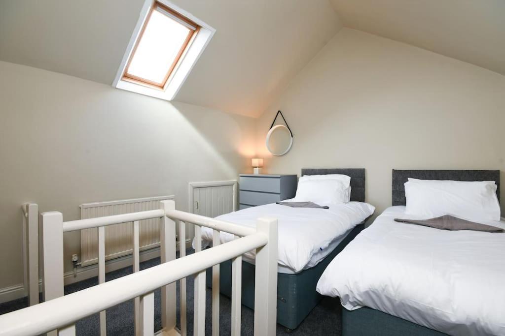 Cottage Style 3 Bedroom House - Close To City Centre & The Peaks Chesterfield Exteriör bild